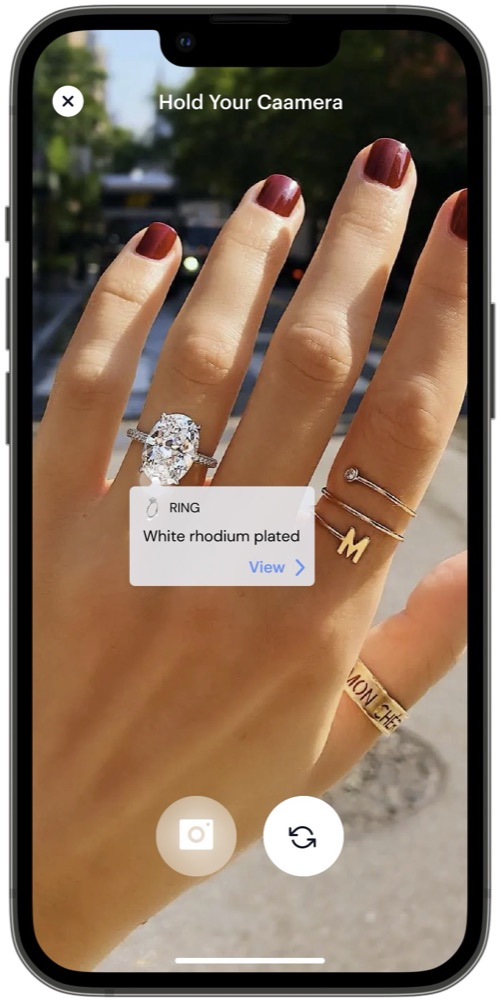 Swarovski app Camera: hand screen